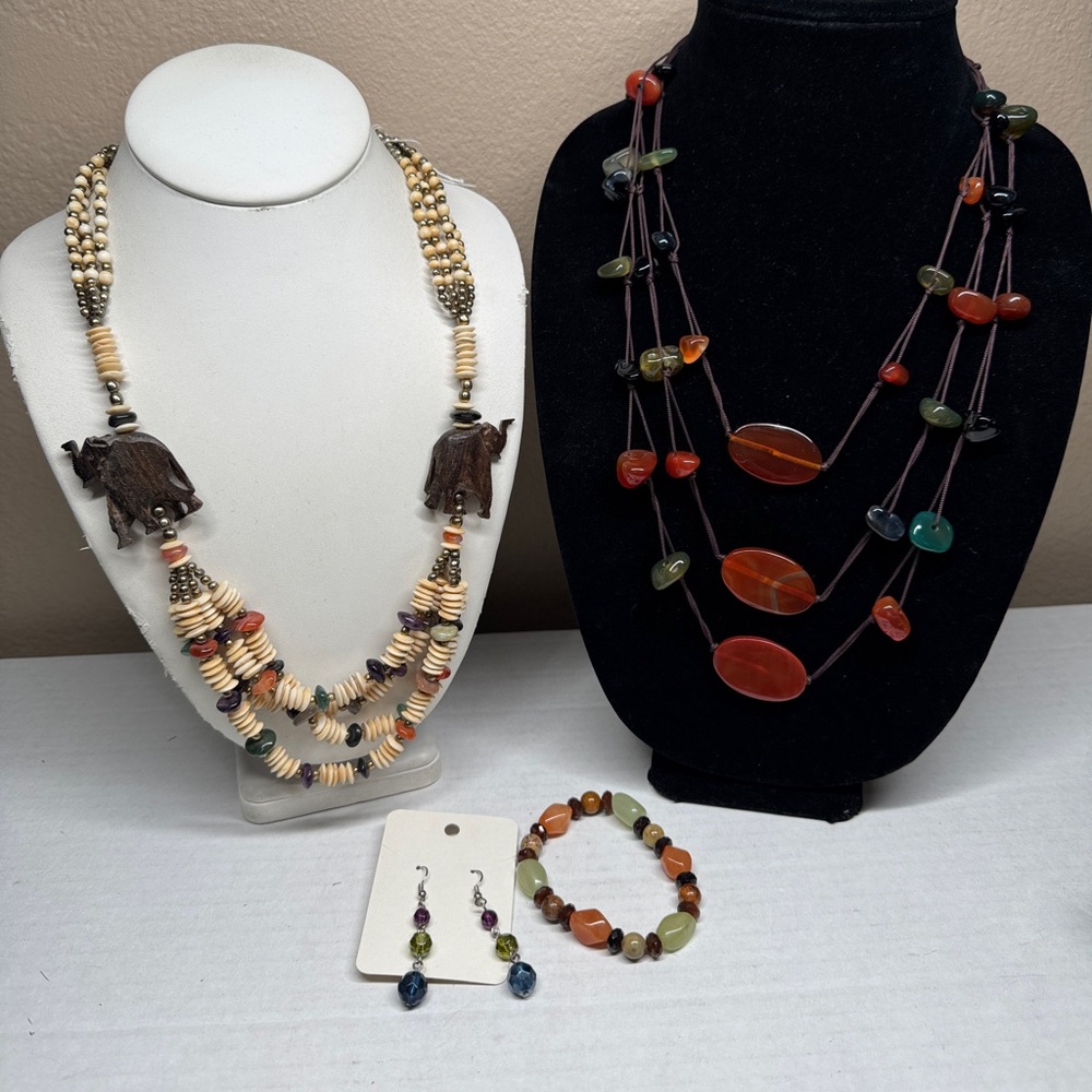 Southwestern Africa carved elephant mix stone necklace bracelet bundle